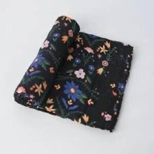 Little Unicorn Black Wildflower Organic Cotton Muslin Swaddle Blanket Floral
